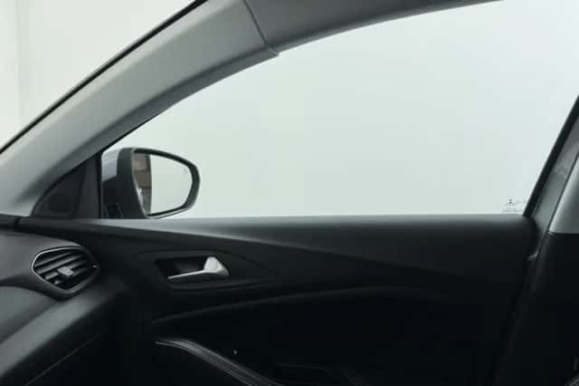 Opel Grandland X (2018) thumbnail 27