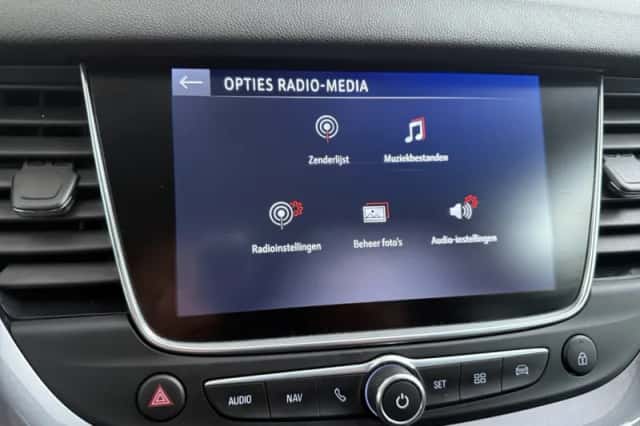 Opel Grandland X (2018) thumbnail 31