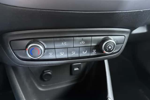 Opel Crossland X (2021) thumbnail 19