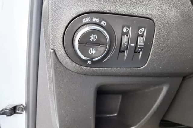 Opel Crossland X (2021) thumbnail 25
