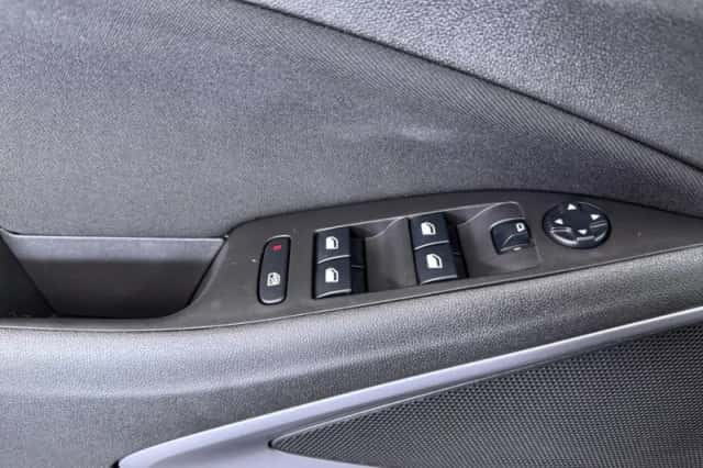 Opel Crossland X (2021) thumbnail 26