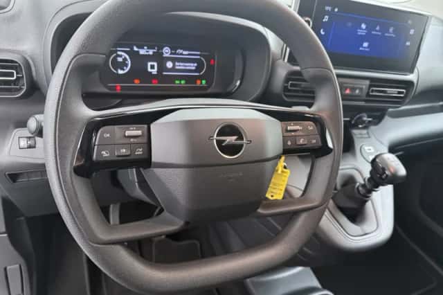 Opel Combo (2024) thumbnail 16