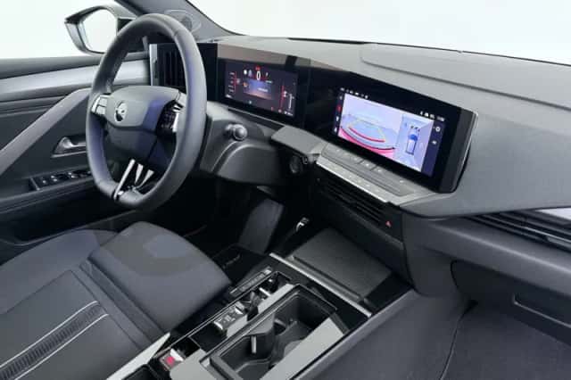 Opel Astra (2025) thumbnail 3