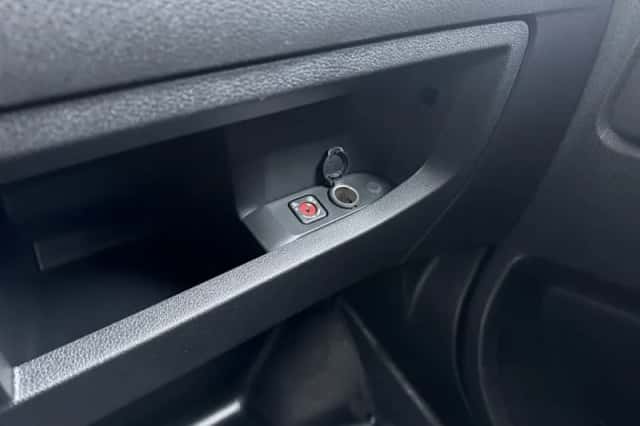 Opel Vivaro (2026) thumbnail 18