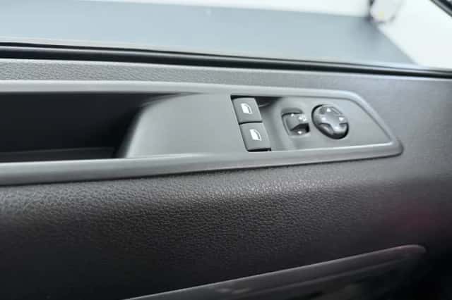 Opel Vivaro (2026) thumbnail 24
