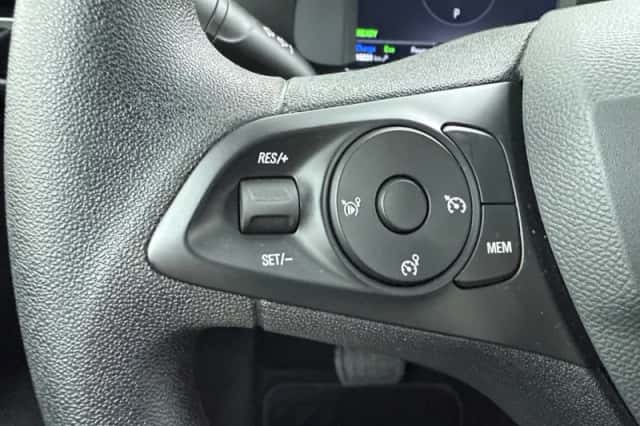 Opel Corsa (2024) thumbnail 24