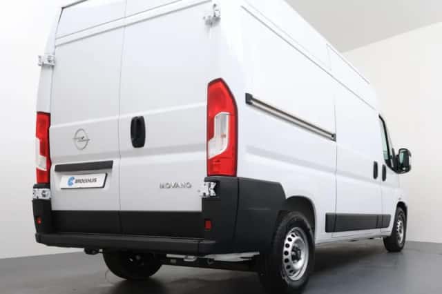 Opel Movano (2024) thumbnail 2