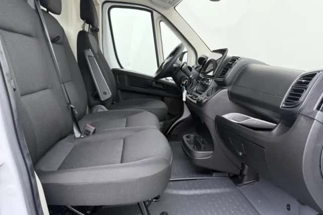 Opel Movano (2024) thumbnail 4
