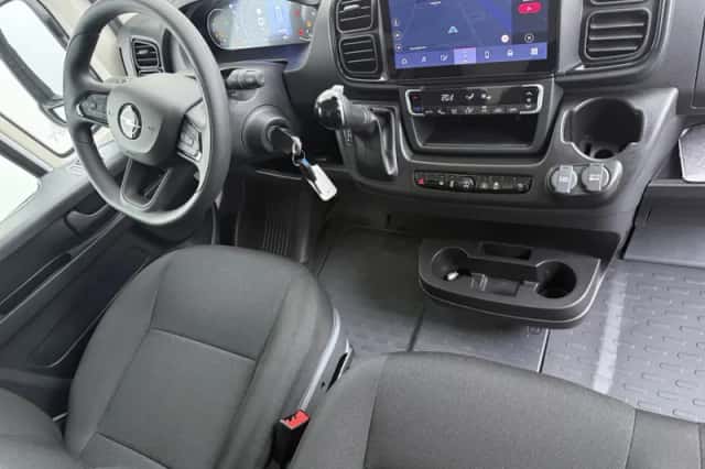 Opel Movano (2024) thumbnail 8