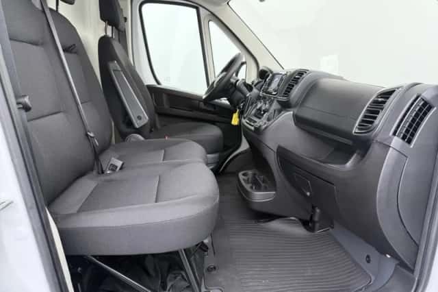 Opel Movano (2024) thumbnail 4