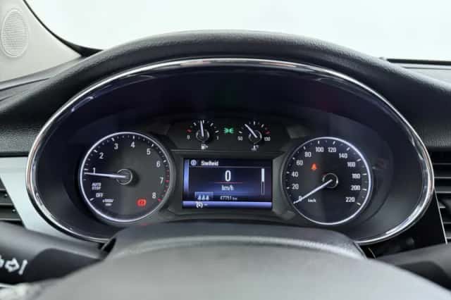 Opel Mokka (2017) thumbnail 22