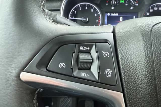 Opel Mokka (2017) thumbnail 24