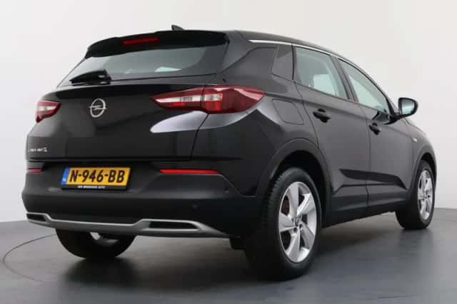 Opel Grandland X (2020) thumbnail 2