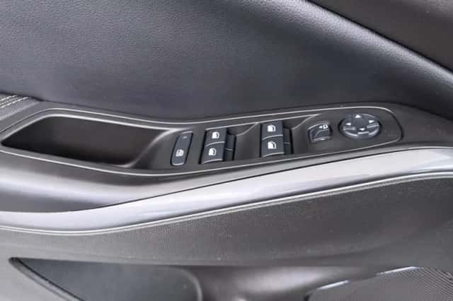 Opel Grandland X (2020) thumbnail 26