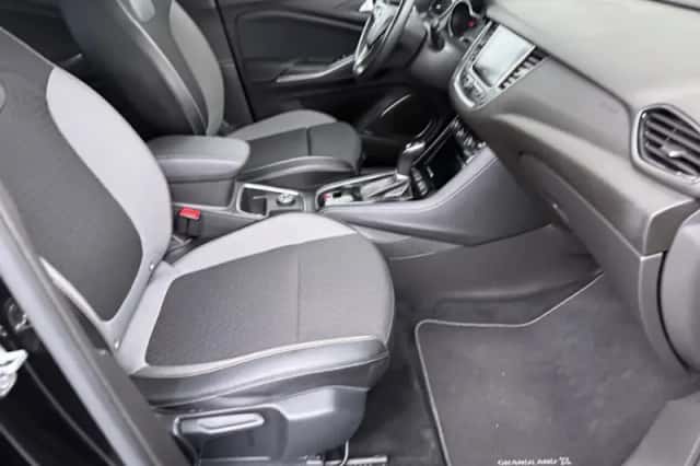 Opel Grandland X (2020) thumbnail 4