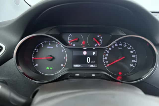 Opel Crossland (2021) thumbnail 18