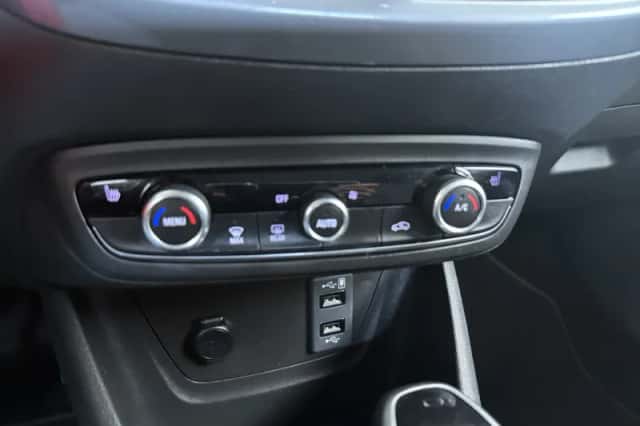 Opel Crossland (2021) thumbnail 19