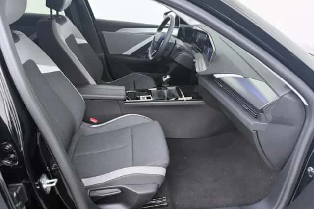 Opel Astra (2025) thumbnail 4