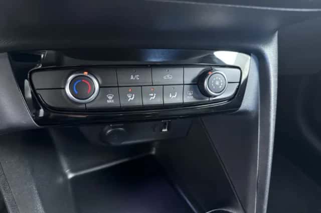 Opel Corsa (2023) thumbnail 23