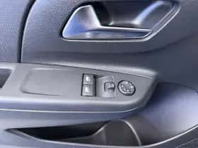 Opel Corsa (2023) thumbnail 29