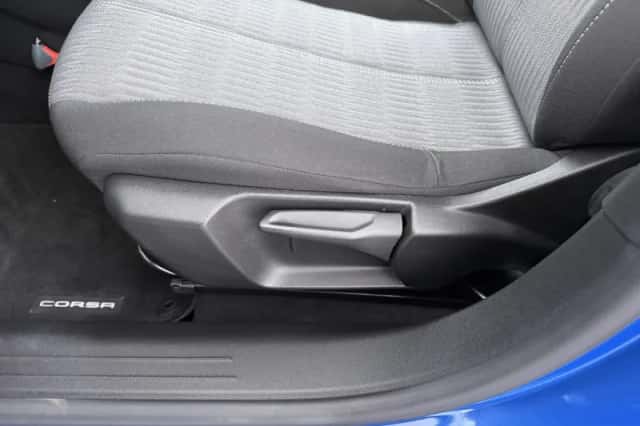 Opel Corsa (2023) thumbnail 31
