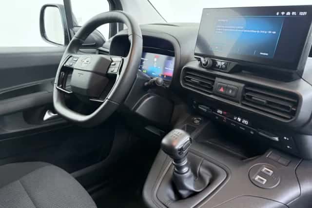 Opel Combo (2024) thumbnail 3