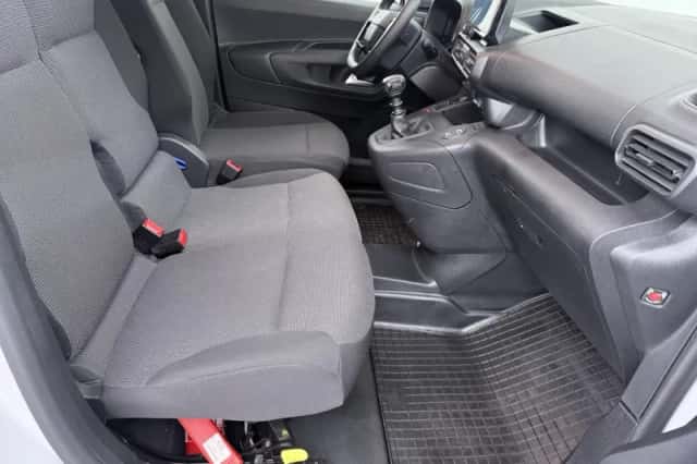 Opel Combo (2024) thumbnail 4