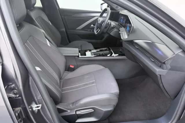 Opel Astra (2025) thumbnail 4