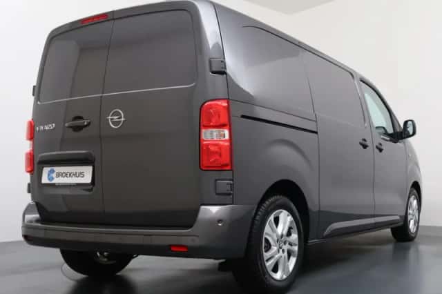 Opel Vivaro (2024) thumbnail 2