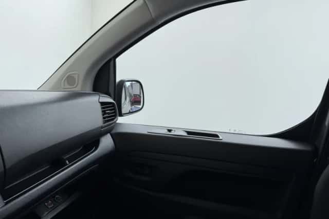 Opel Vivaro (2024) thumbnail 16