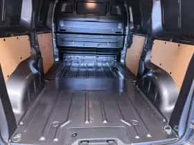Opel Vivaro (2024) thumbnail 24