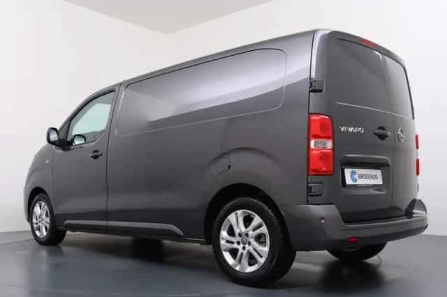 Opel Vivaro (2024) thumbnail 8