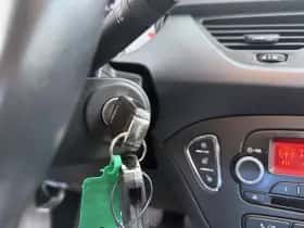 Opel Corsa (2019) thumbnail 28