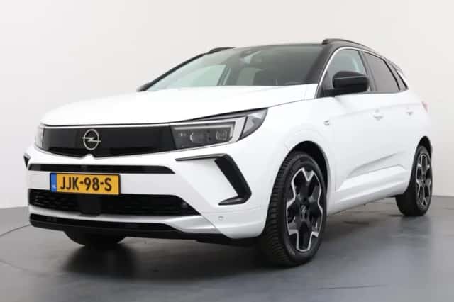 Opel Grandland (2024) thumbnail 1