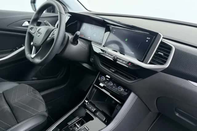 Opel Grandland (2024) thumbnail 3