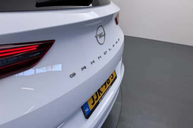 Opel Grandland (2024) thumbnail 32