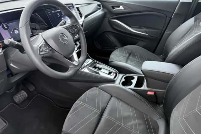 Opel Grandland (2024) thumbnail 8