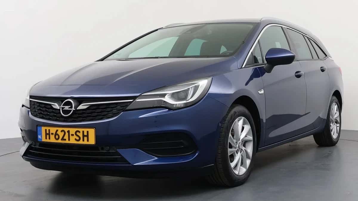 Opel Astra Sports Tourer (2020) — foto 1
