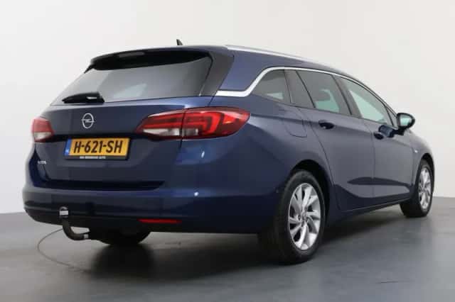 Opel Astra Sports Tourer (2020) thumbnail 2