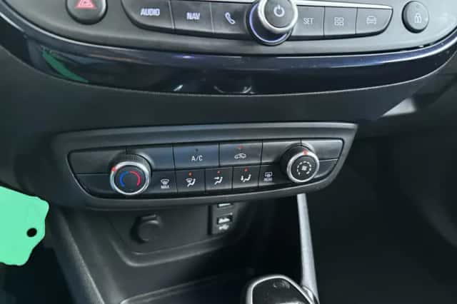 Opel Crossland X (2019) thumbnail 19