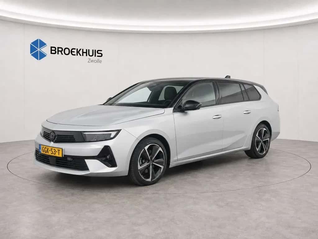 Opel Astra (2024) — foto 1