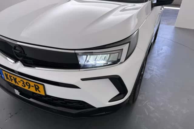 Opel Grandland (2023) thumbnail 12