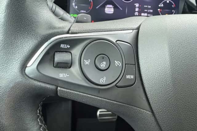 Opel Grandland (2023) thumbnail 24