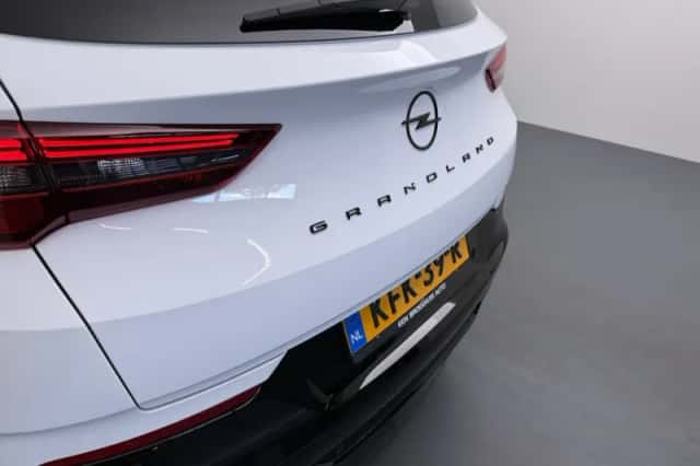 Opel Grandland (2023) thumbnail 32