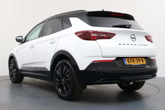 Opel Grandland (2023) thumbnail 10