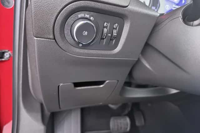 Opel Grandland X (2022) thumbnail 25