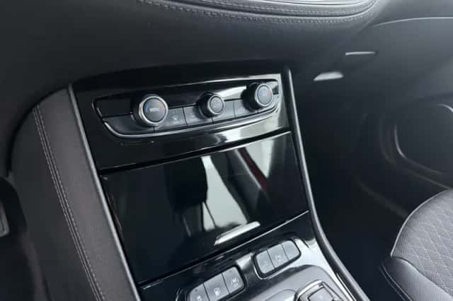 Opel Grandland X (2022) thumbnail 31