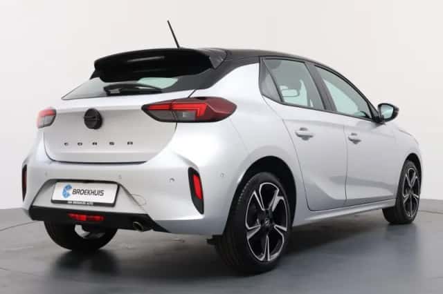 Opel Corsa (2025) thumbnail 2