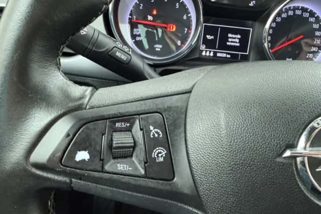 Opel Astra Sports Tourer (2018) thumbnail 24