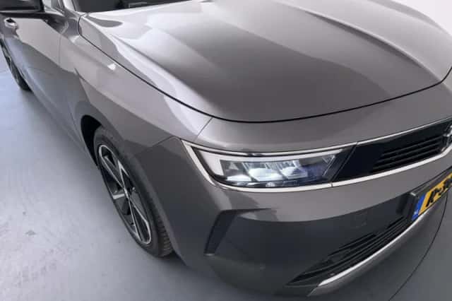 Opel Astra (2022) thumbnail 11
